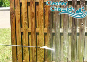 pressure-fence-cleaning-chiswick